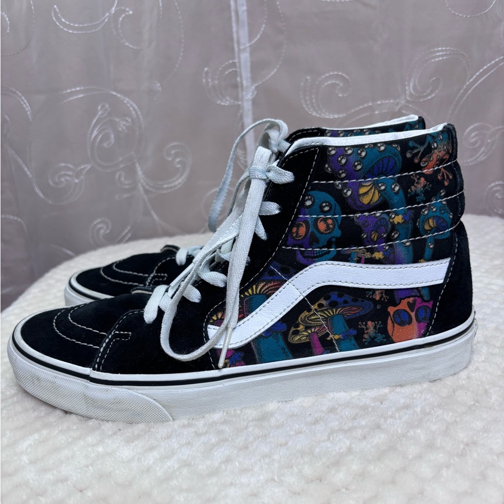 Vans  Sk8-Hi Classic Black Floral Skull High-Top Sneakers, M/9; W/10-1/2